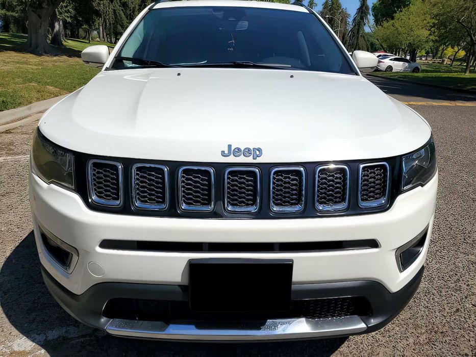 Jeep Compass      2021