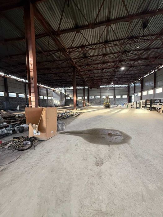 Продам виробничо-складське приміщення в м. Калуш 2000м2