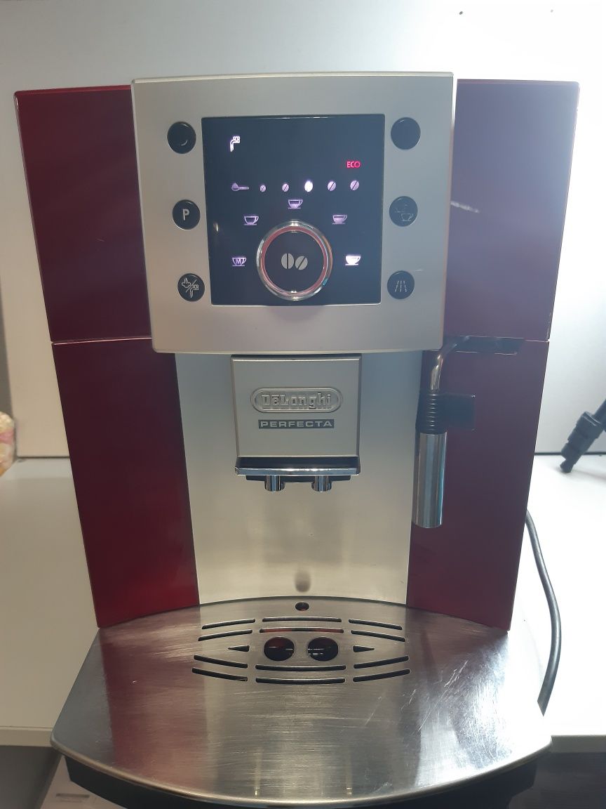 Кавомашина DeLonghi Perfecta ESAM 5400