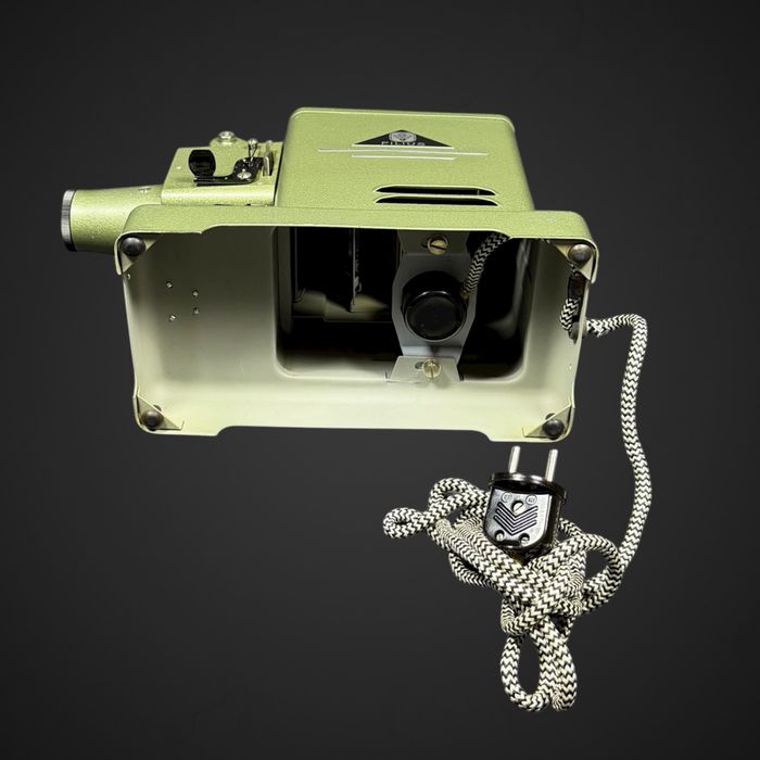 Projektor filmowy Filius z obiektywem Meyer Optik Görlitz B5/110625