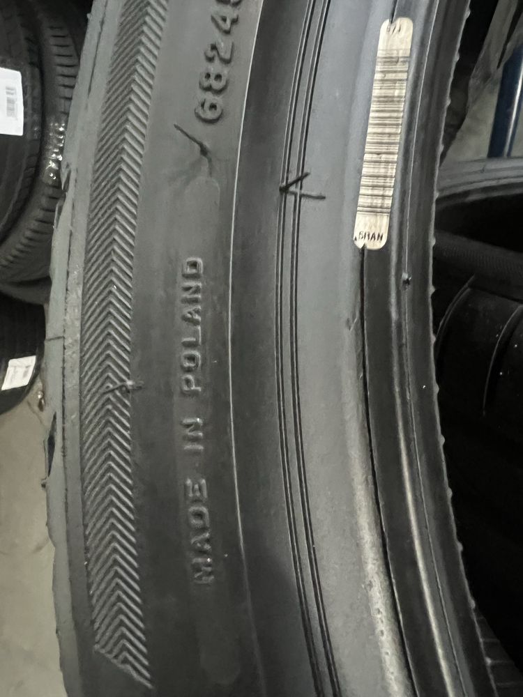 255/35/19+225/40/19 R19 Bridgestone Potenza S001 4шт нові