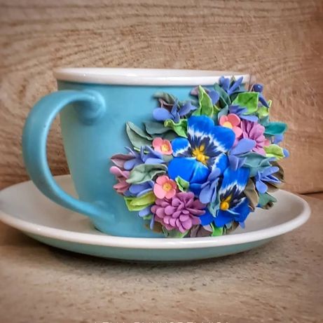 Чашка с цветами в наличии
