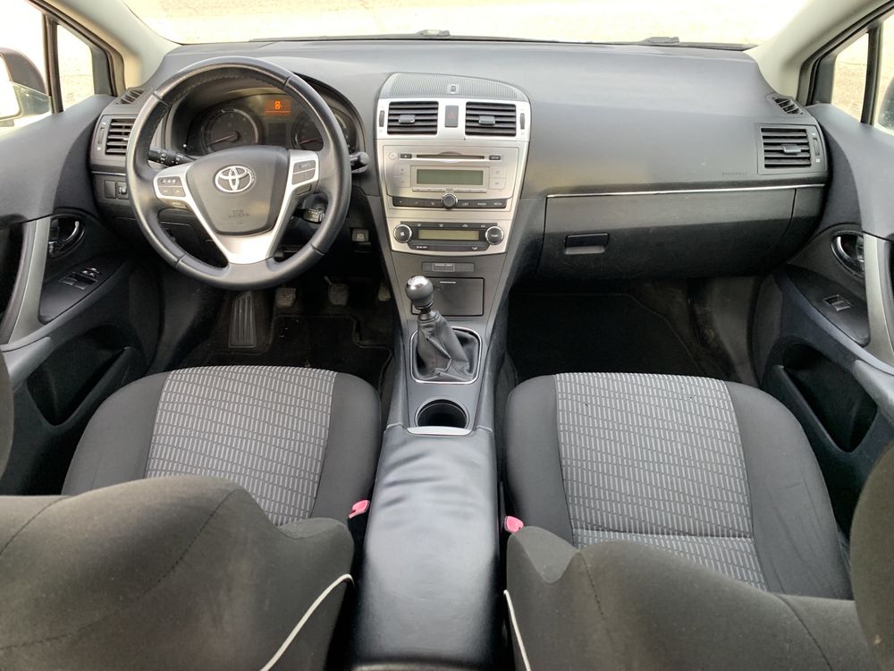 Toyota Avensis Sw 2.0 D4d -2014