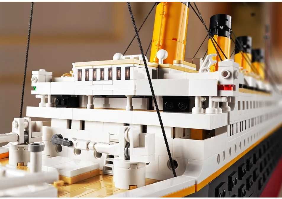 LEGO Icons Titanic 10294 Statek Ruchome Elementy Ogromny Model 135cm