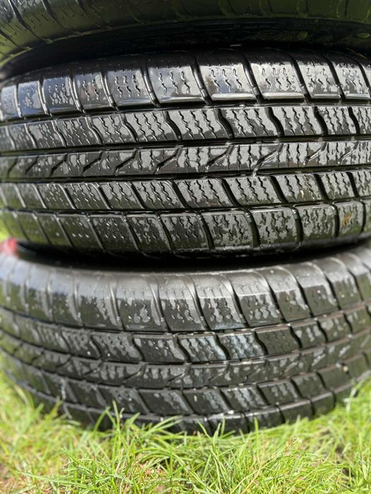 Opony wielosezonowe Catchfors/Windforce z felgami stalowymi