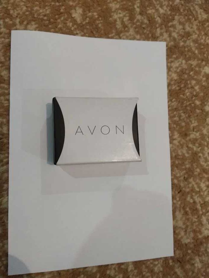 Набор серёжек ,,РАЙНА'' AVON.