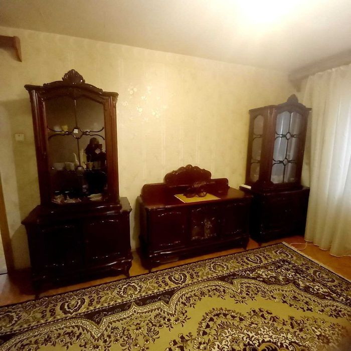 Продам 2х комнатную чешку  хорошем состоянии.