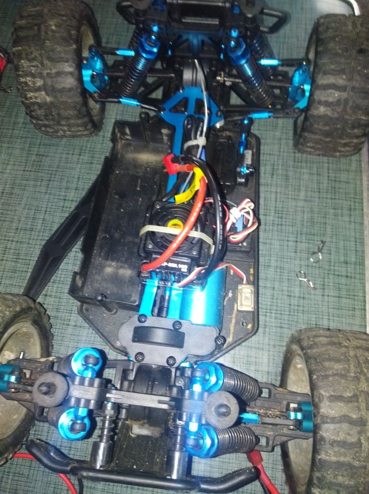 RC HSP Hispeed Brushless Monster Truck.