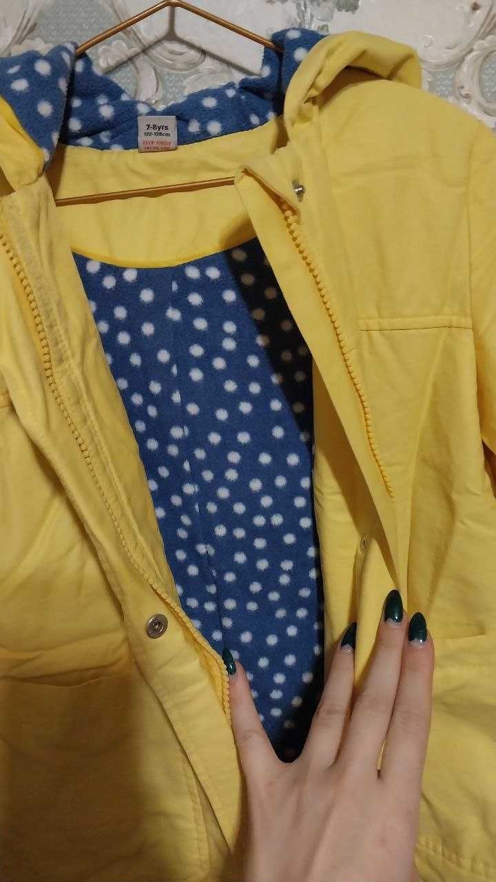 Жовта куртка ветровка на флісі