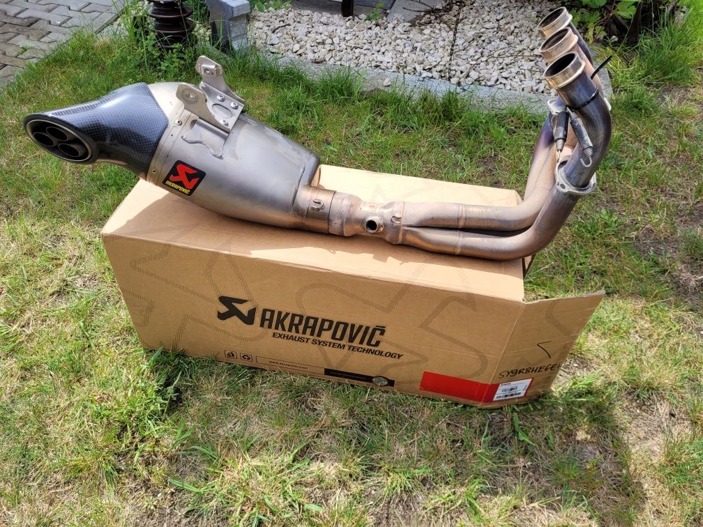 Tłumnik wydech Akrapovic  mt-09 mt09  dwa dbkiler akrap