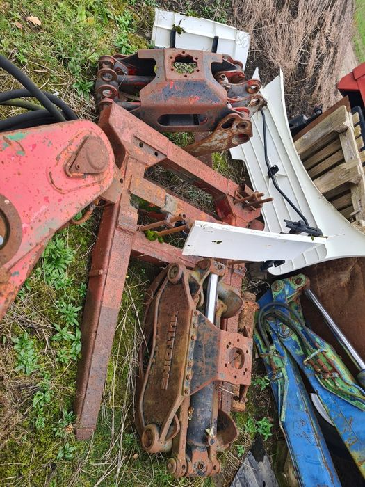 Chwytak do złomu drewna