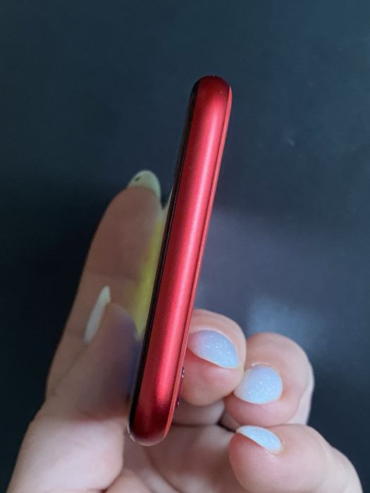 Продам iPhone SE2020