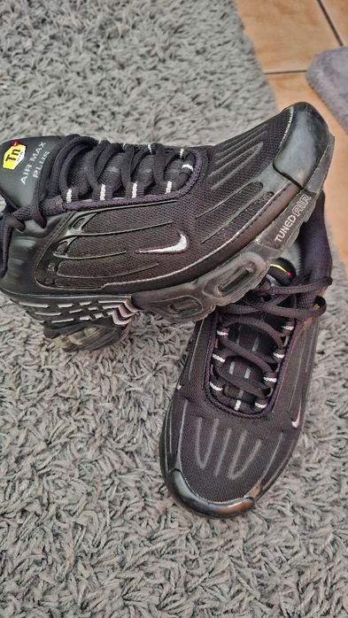 Tenis Nike air max plus 35