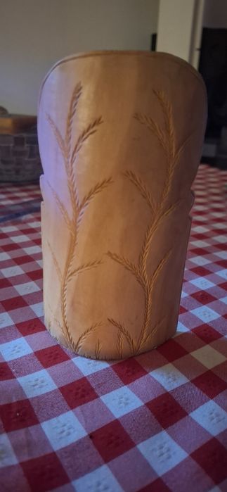 Estátua feita em madeira Sandalo