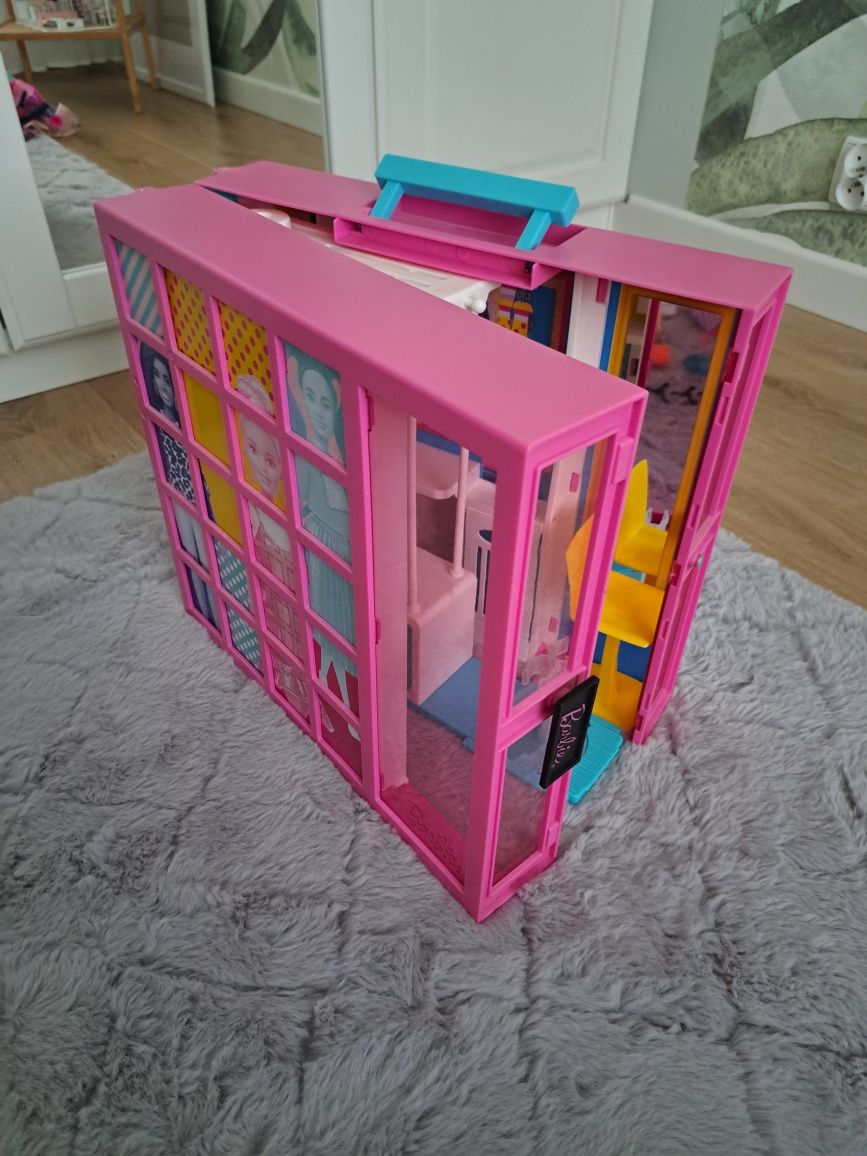 BARBIE Fashionistas szafa