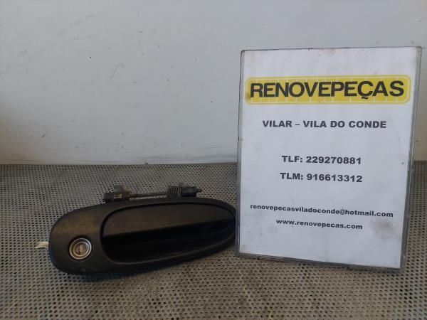 Puxador porta frente direita TOYOTA Corolla Sedan (_E10_)