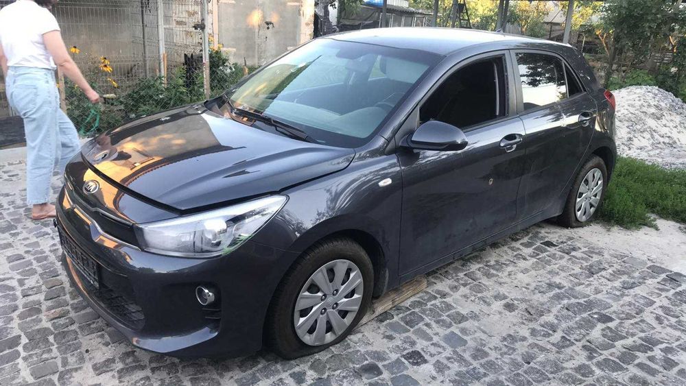 Авторазборка KIA RIO 2018 год бензин автомат крыша в сборе