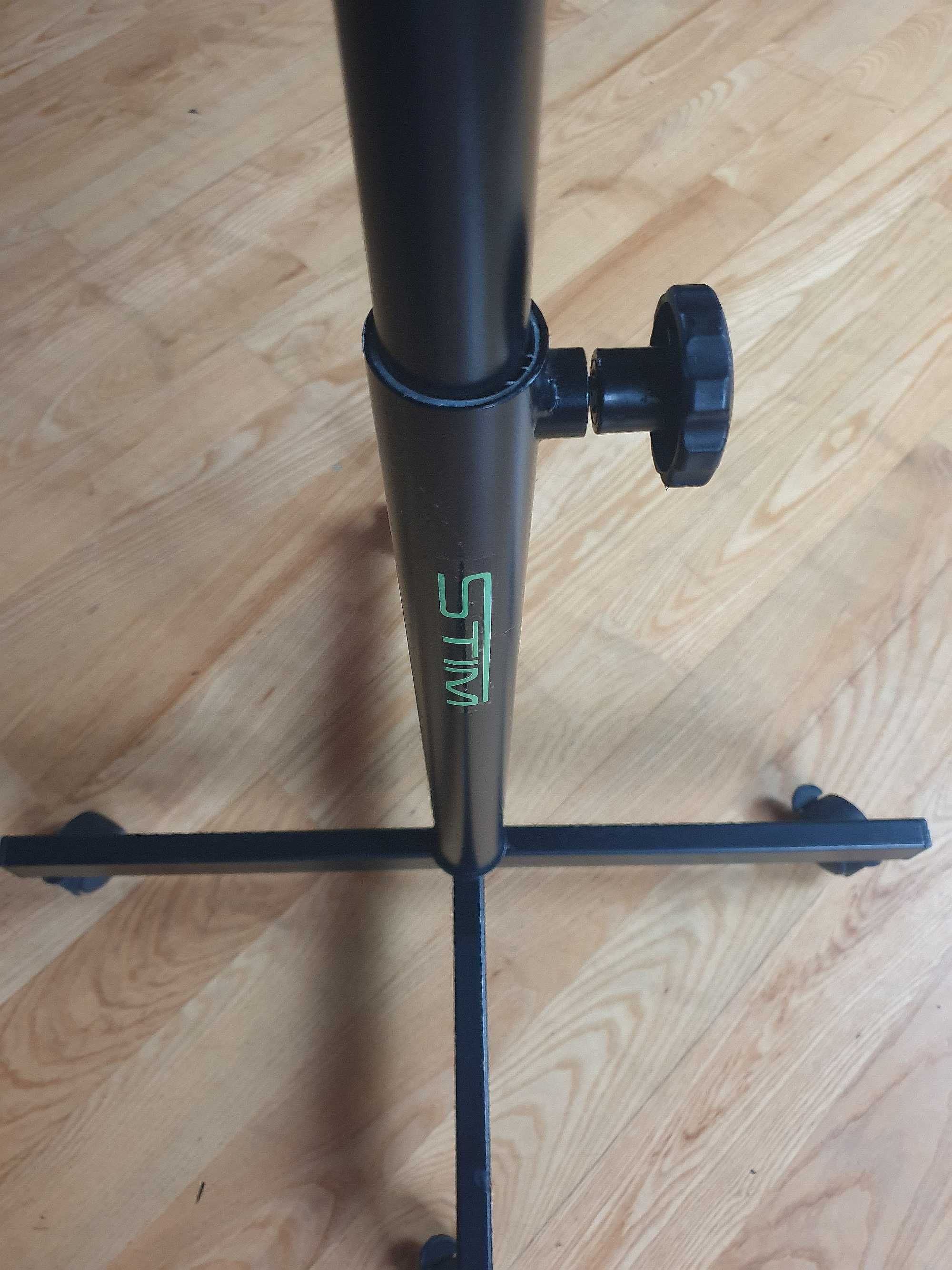 $- Stojak stolik wózek pod projektor laptop komputer Stim R-16