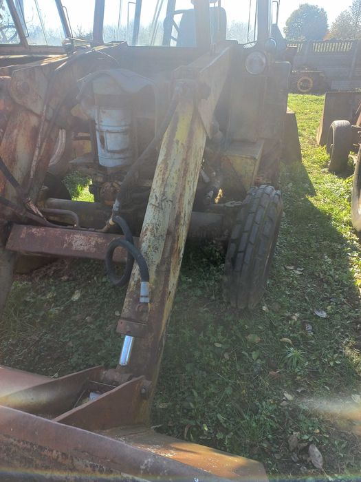 koparko-ładowarka ostrówek