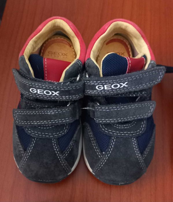 Enxoval sapatilhas/Sandálias/botas Geox bebé: T 19 a 23