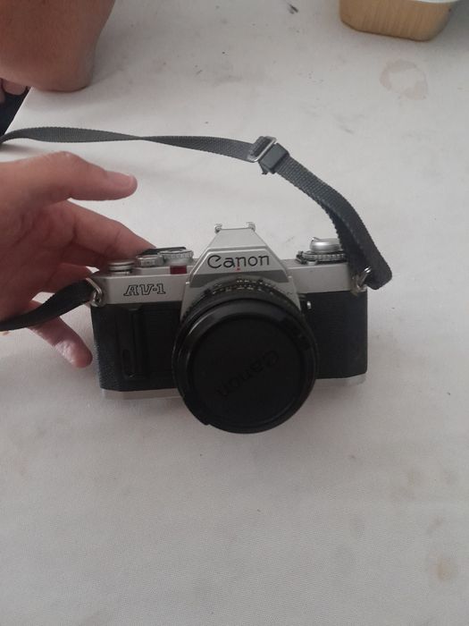 Canon AV-1 antiga de 1979