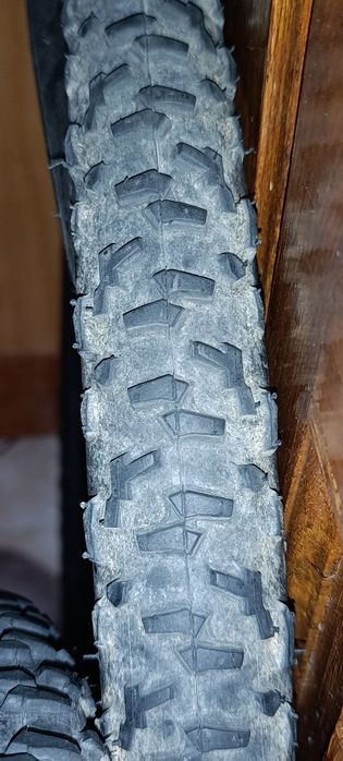 2 pneus Hutchinson Cameleon 27,5X2.00