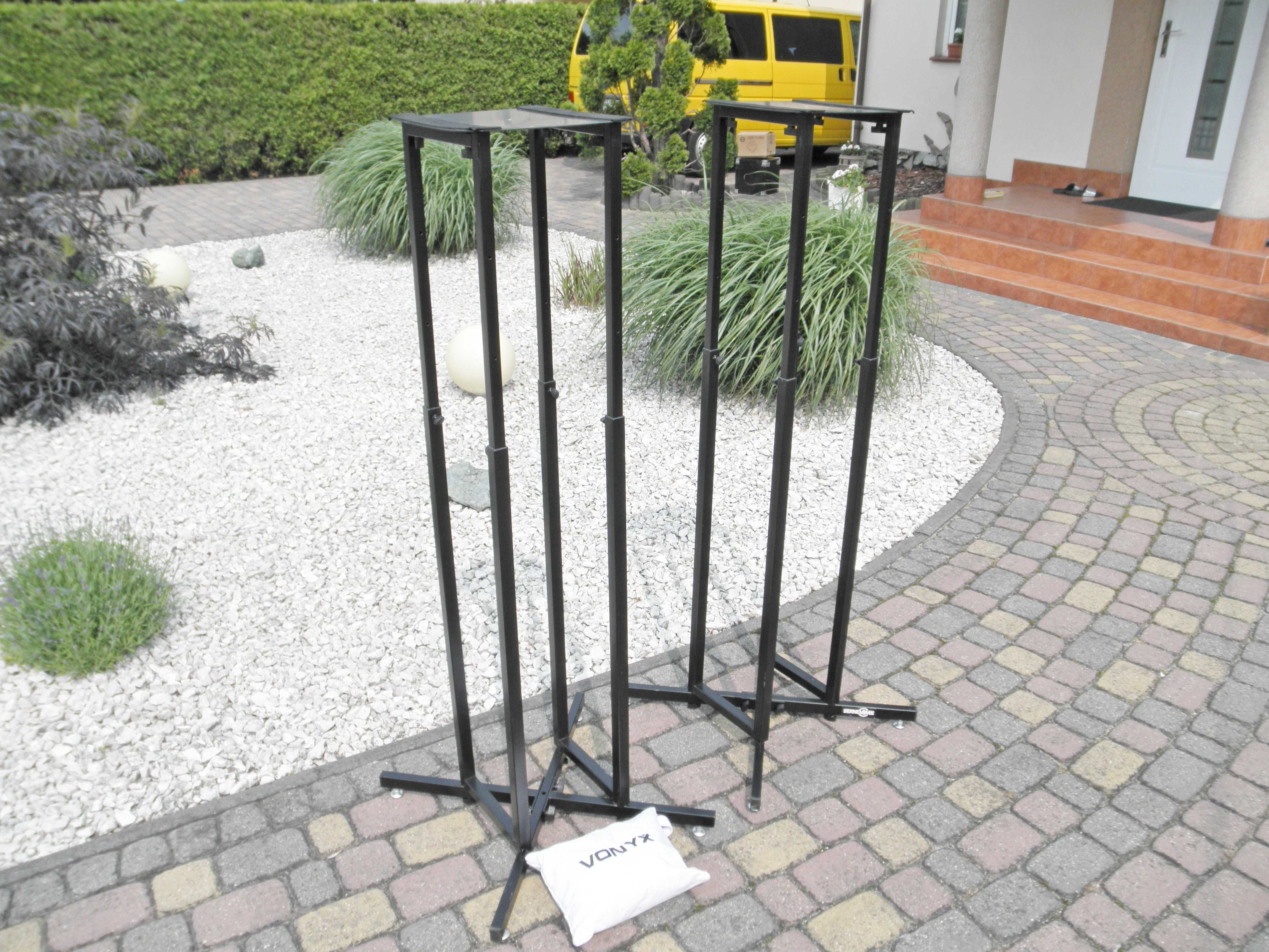 2 podstawy pod głowy ruchome, lampy, kolumny. Statywy, TOWERY.