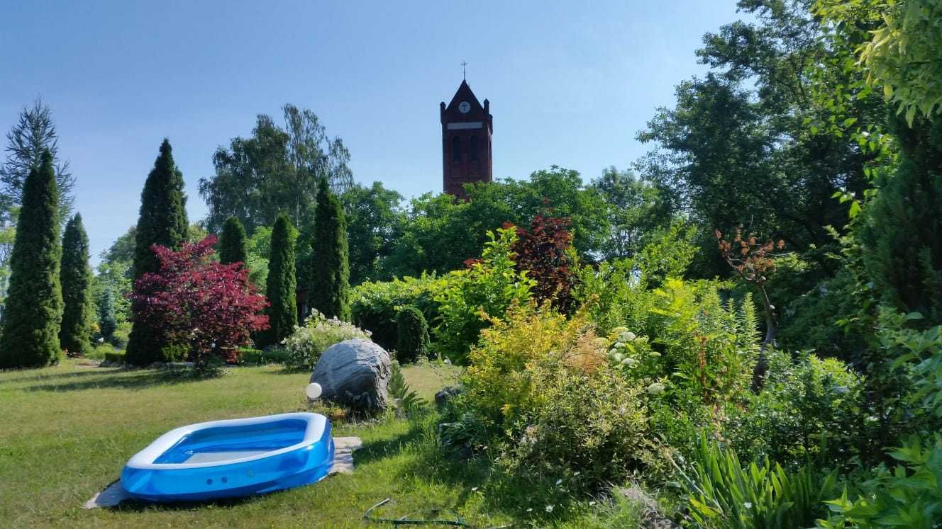 Domki nad jeziorem Ostrowo koło Przyjezierza. Oaza pod aniołem