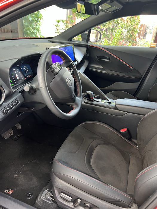 Toyota  CH-R plug in hybrid GR SPORT