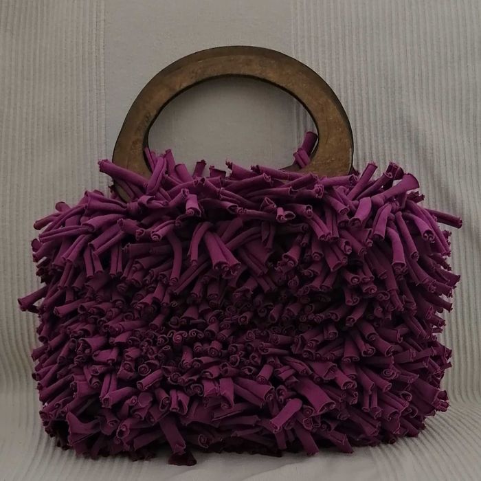 Mala de trapilho roxa