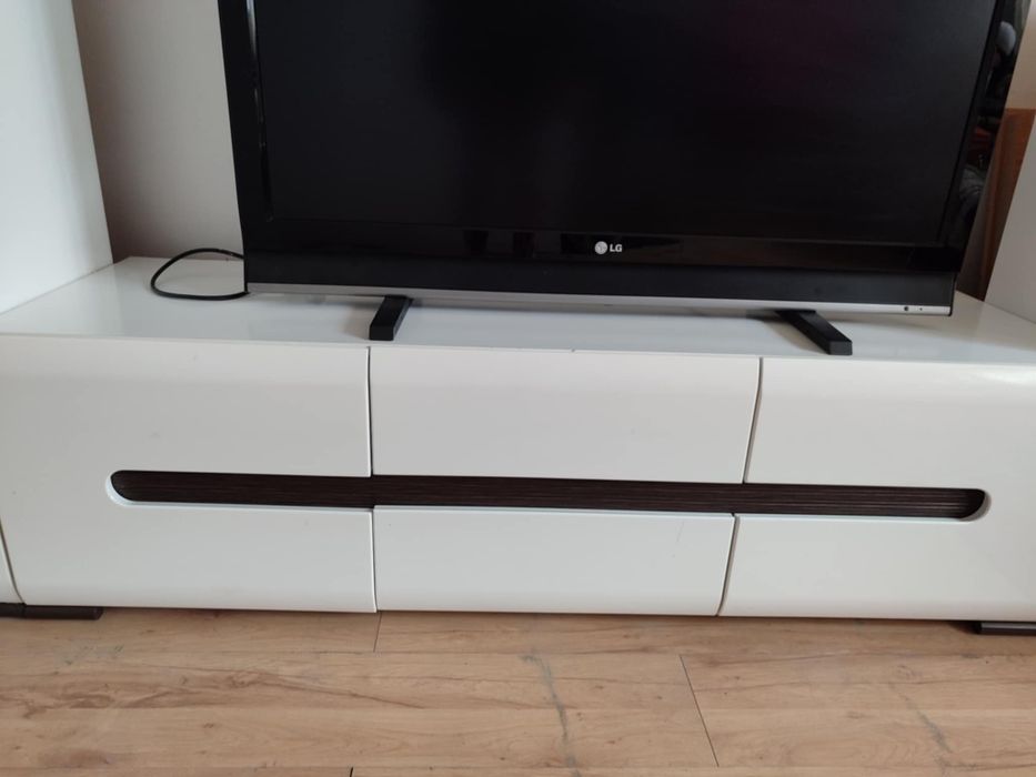Zestaw mebli BRW lakierowane komoda, RTV, szafka