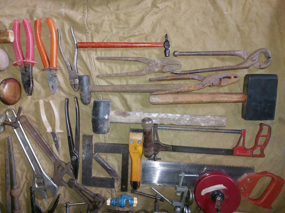 Инструменты на дачу.