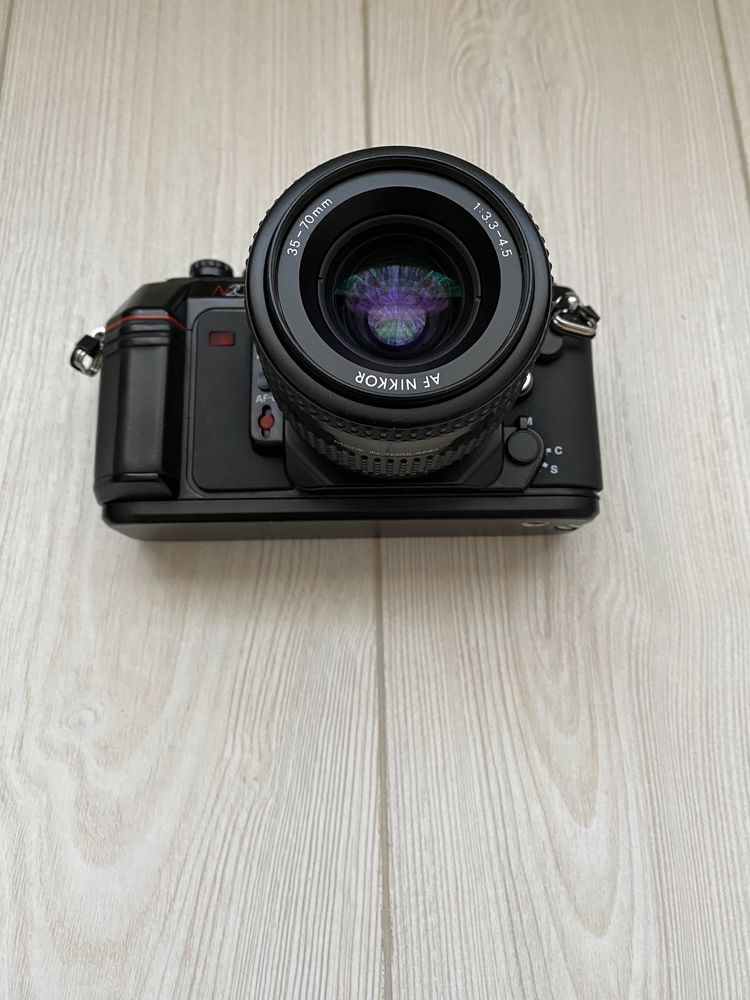 Nikon N2020 body плівкова камера