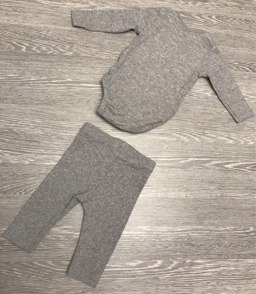 Комплект (боді та штани) для малюка від H&M