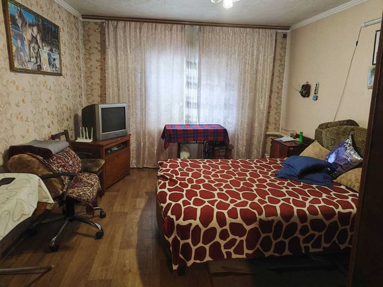 Продам будинок, вул. Харківська