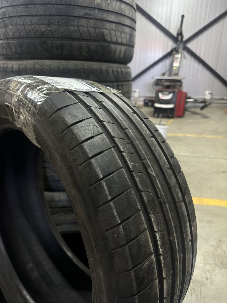 Продам літні шини dunlop 235-50 R19