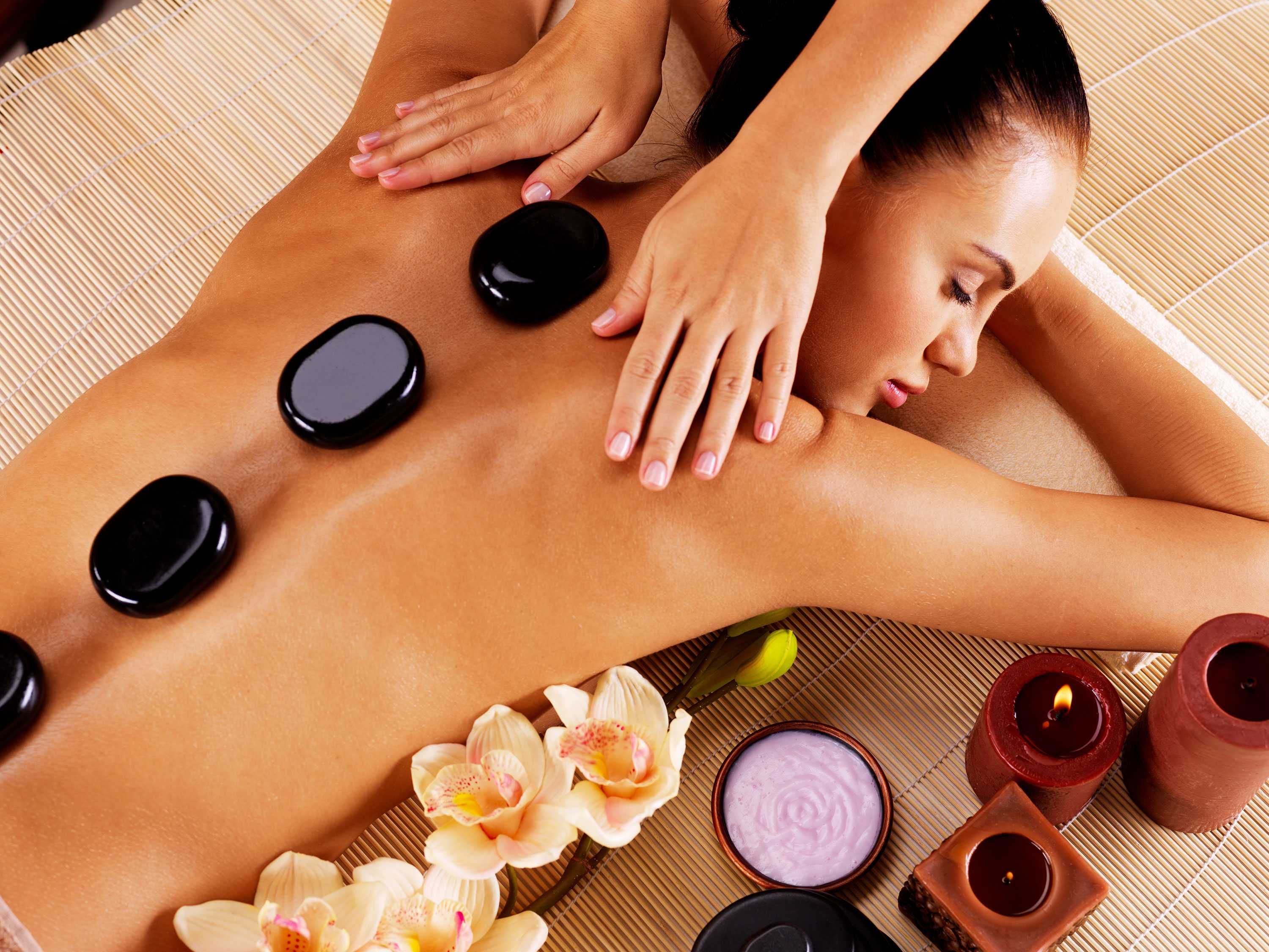 Massagem relaxante e Aromaterapia