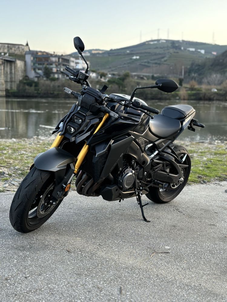 Suzuki gsx-s 1000