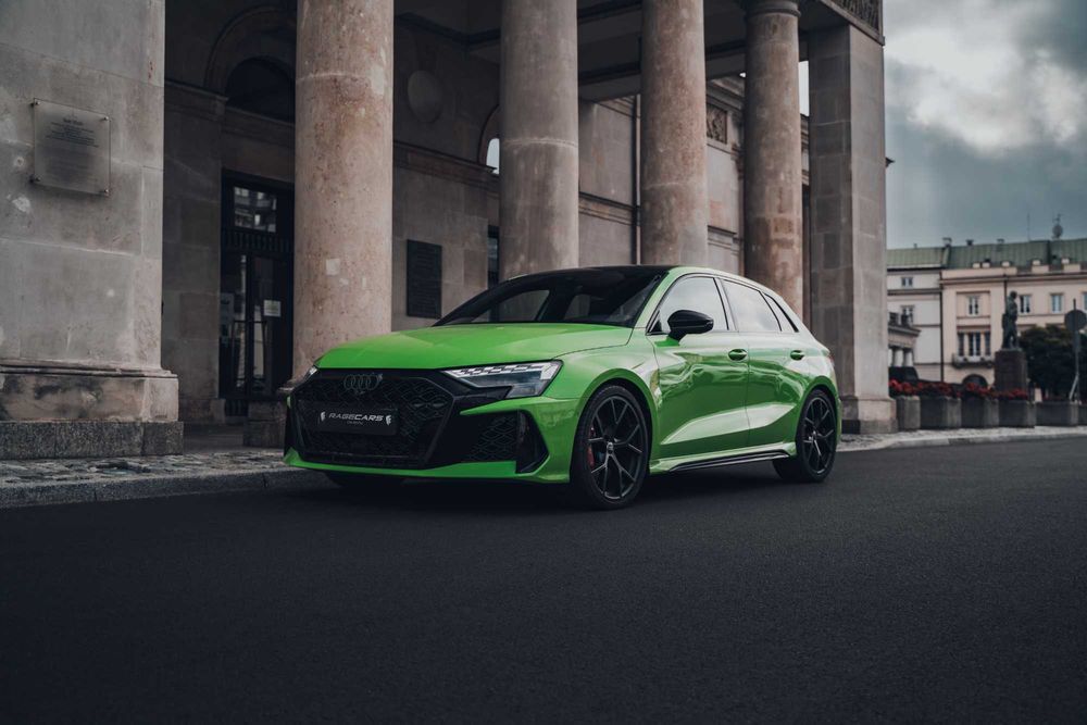 Wynajem Nowe Audi RS3