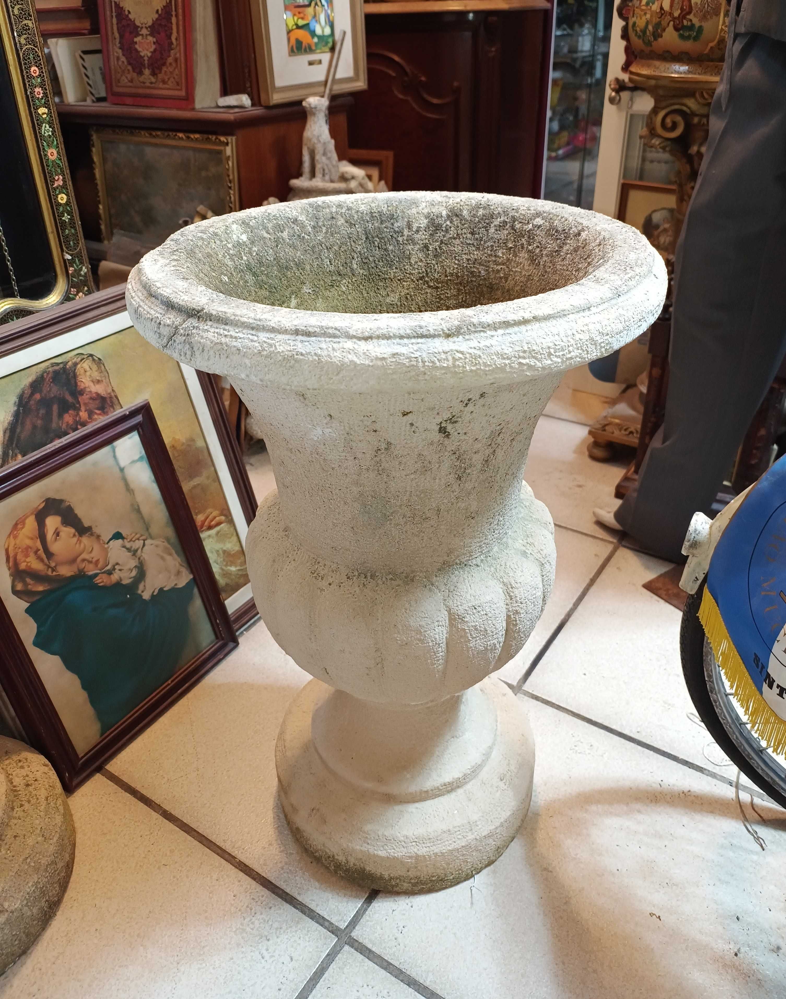 Par Vasos em Pedra
