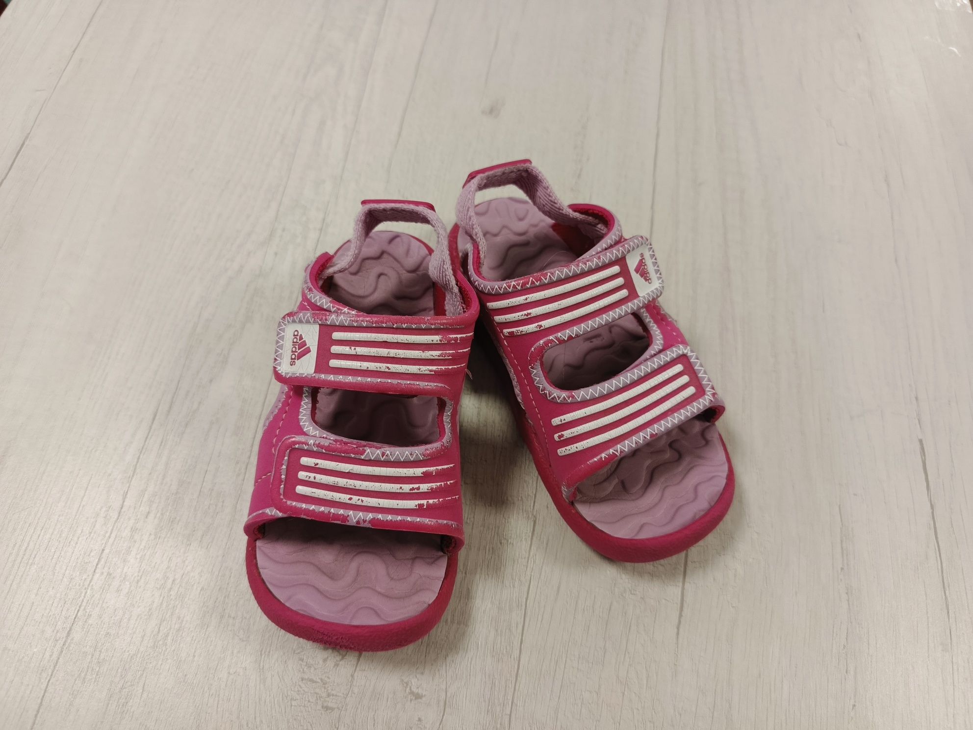 Сандалі дитячі Adidas, босоніжки на дівчинку