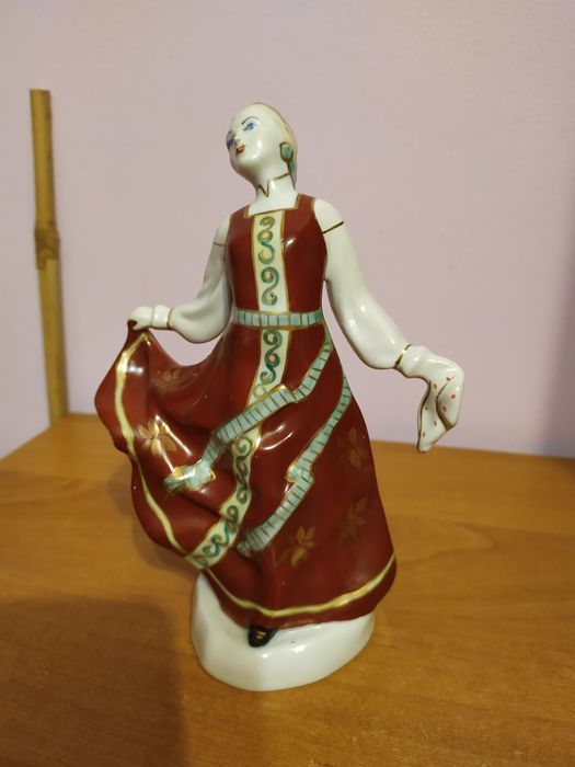 Статуэтка Плясунья