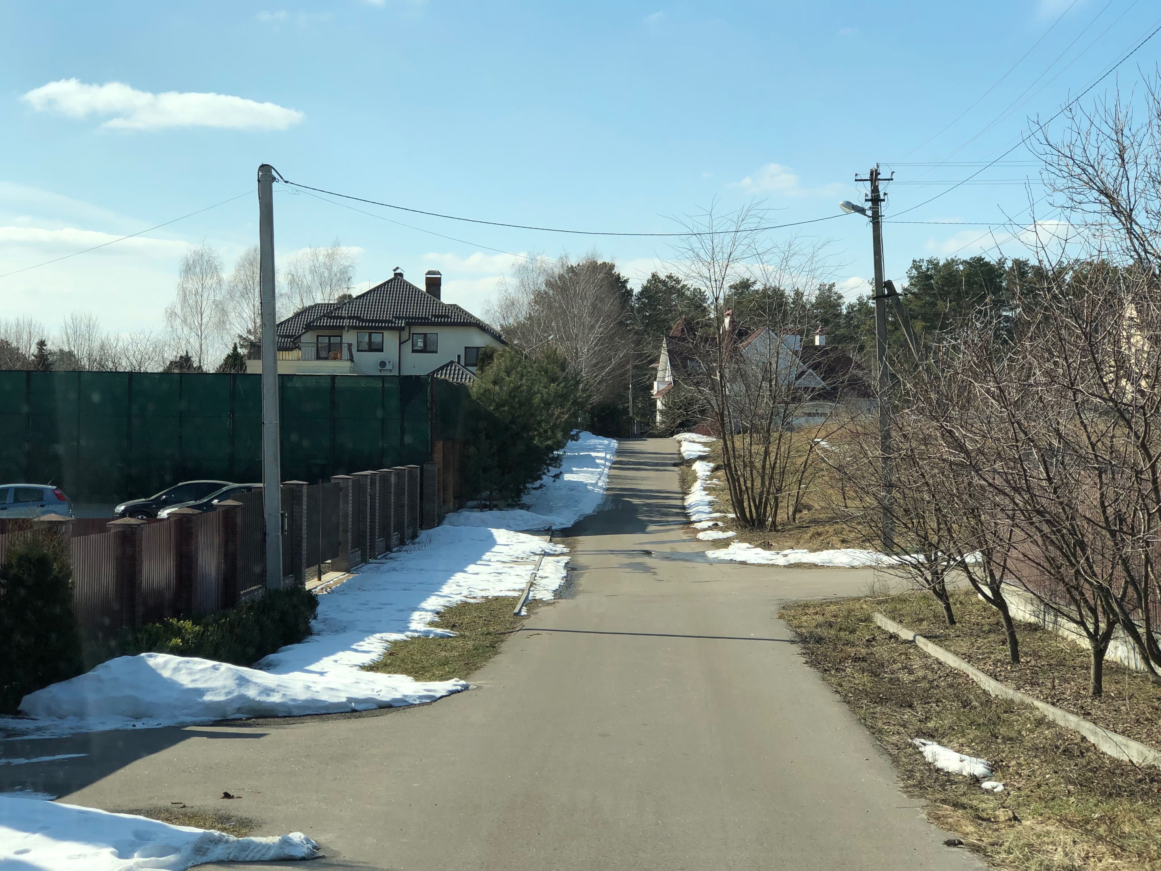 Земельна ділянка з недобудовою