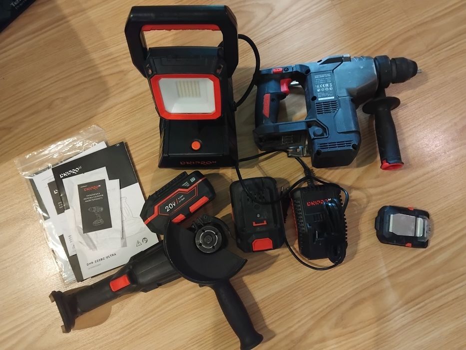 Перфоратор аккумуляторний  аккумулятори внструмент аккумуляторний