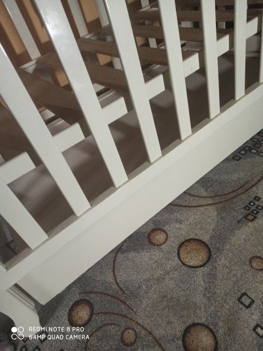 Продам кроватку 4 уровневую, с ящиками для белья, одежды. Цена 1500гр.