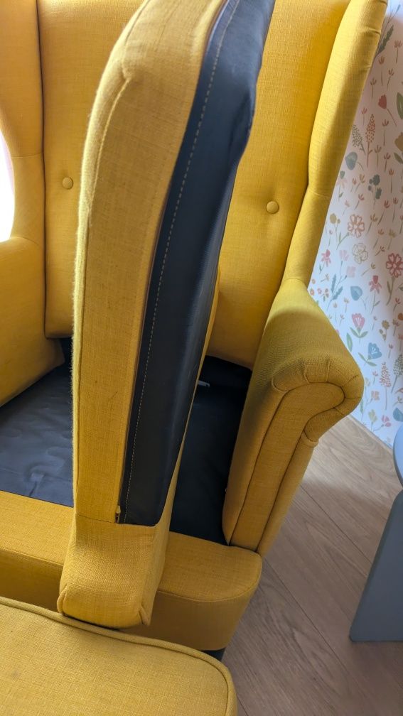 Fotel uszak z podnóżkiem żółty IKEA STRANDMON