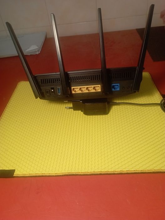 Бездротовий маршрутизатор (роутер) Asus RT-AX5400 (90IG0860-MO9B00)