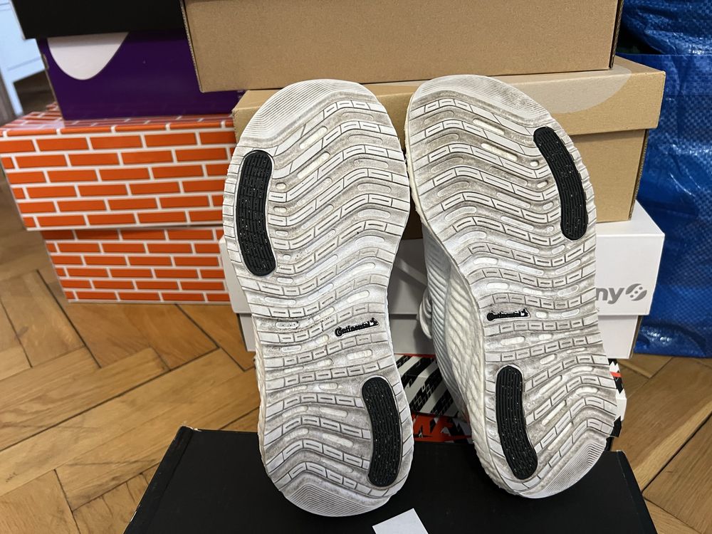 Buty Adidas Alphaboost 42.5