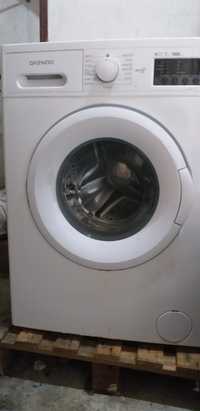 Maquina de lavar roupa e outros