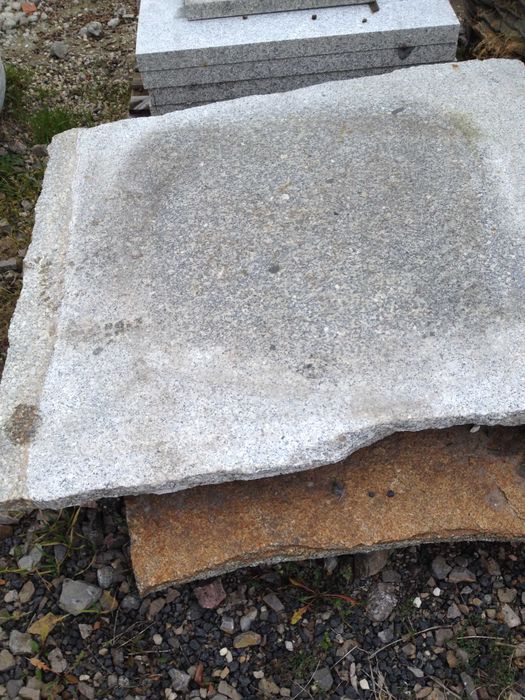 kamień granit duże płyty ogrodowe